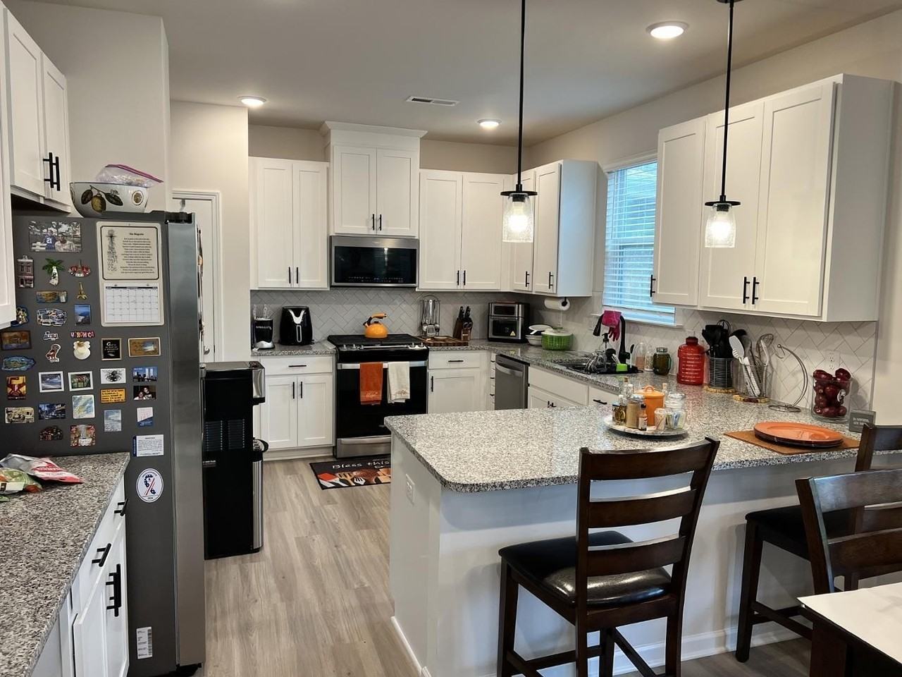 1128 Garrow Dr - Photo 6 of 20