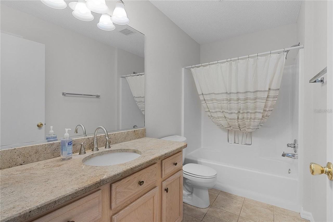 2740 Privada Dr - Photo 5 of 8