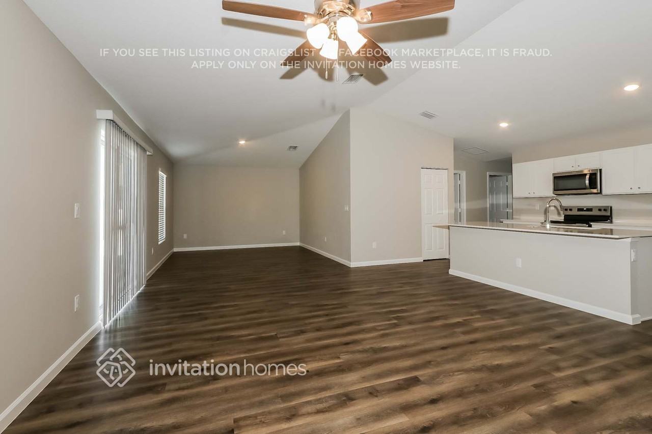 4604 Nw Bighorn Ave - Photo 5 of 17