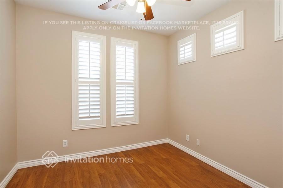 10541 Danielson Ave - Photo 3 of 22