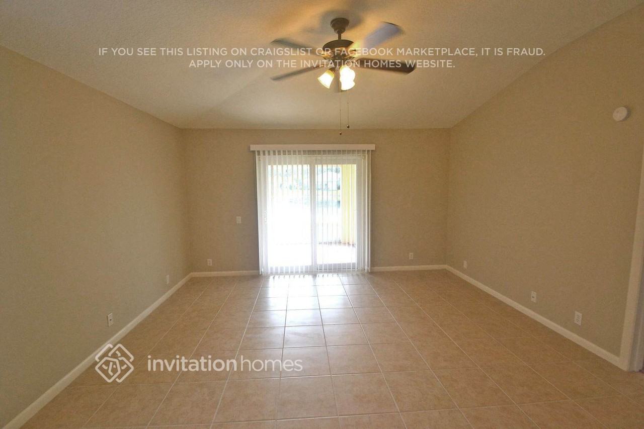 3042 Bellflower Way - Photo 5 of 13