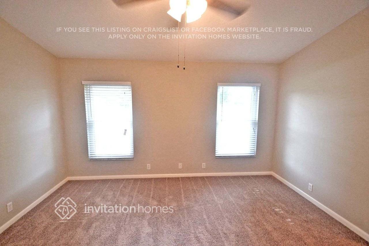 3042 Bellflower Way - Photo 6 of 13