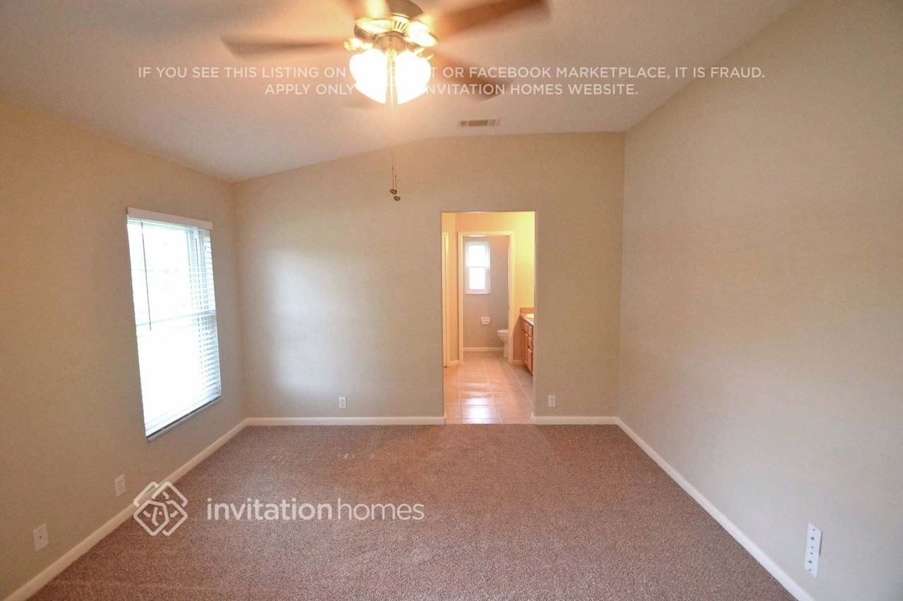 3042 Bellflower Way - Photo 7 of 13