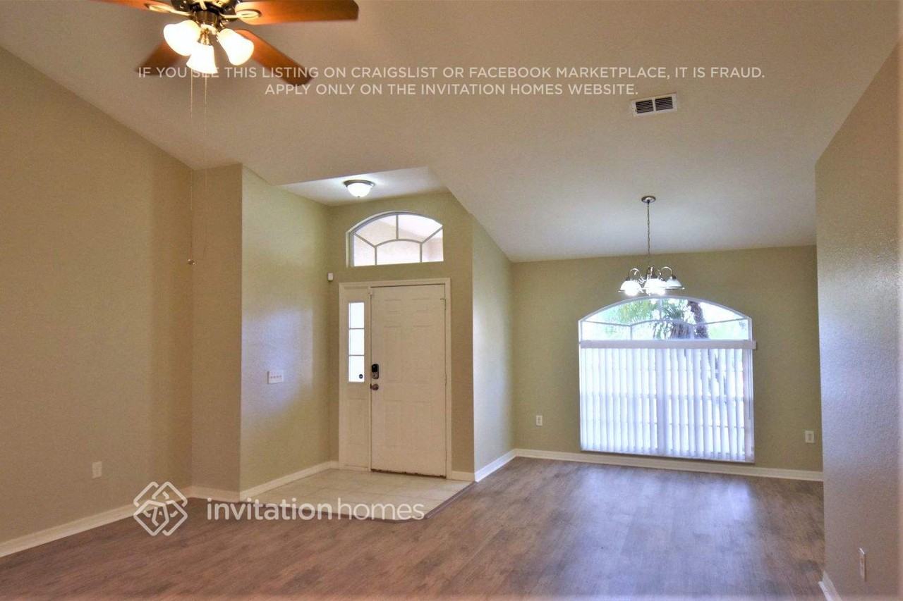 2541 Pine Valley Dr - Photo 2 of 13