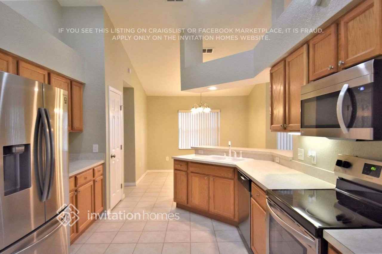 2541 Pine Valley Dr - Photo 7 of 13