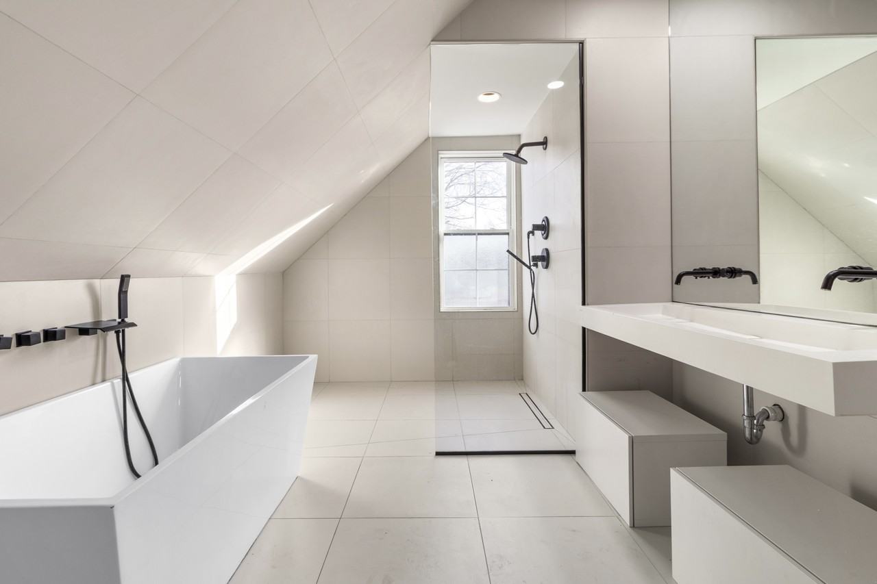 1517 S Alabama St - Photo 4 of 12