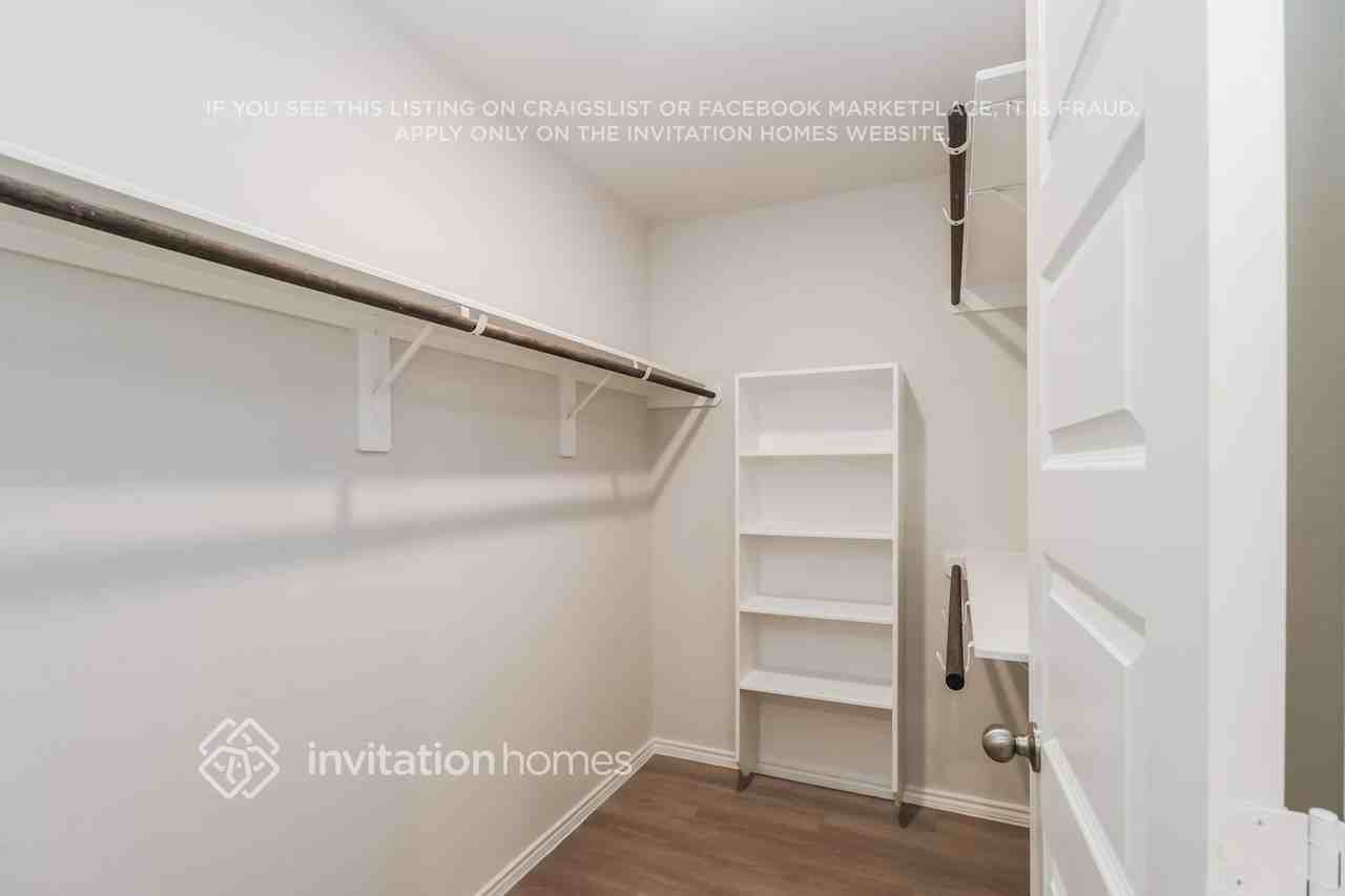 5708 Daphne Dr - Photo 3 of 23