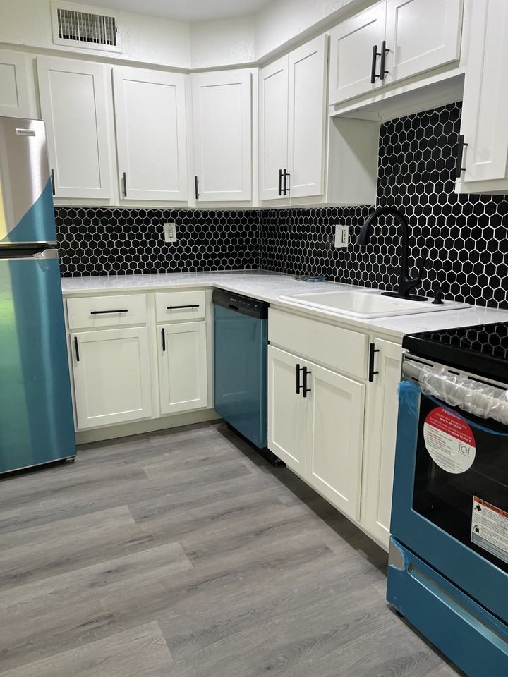 4 Loveland Hill Rd #B4 - Photo 2 of 12