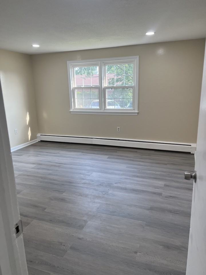 4 Loveland Hill Rd #B4 - Photo 4 of 12