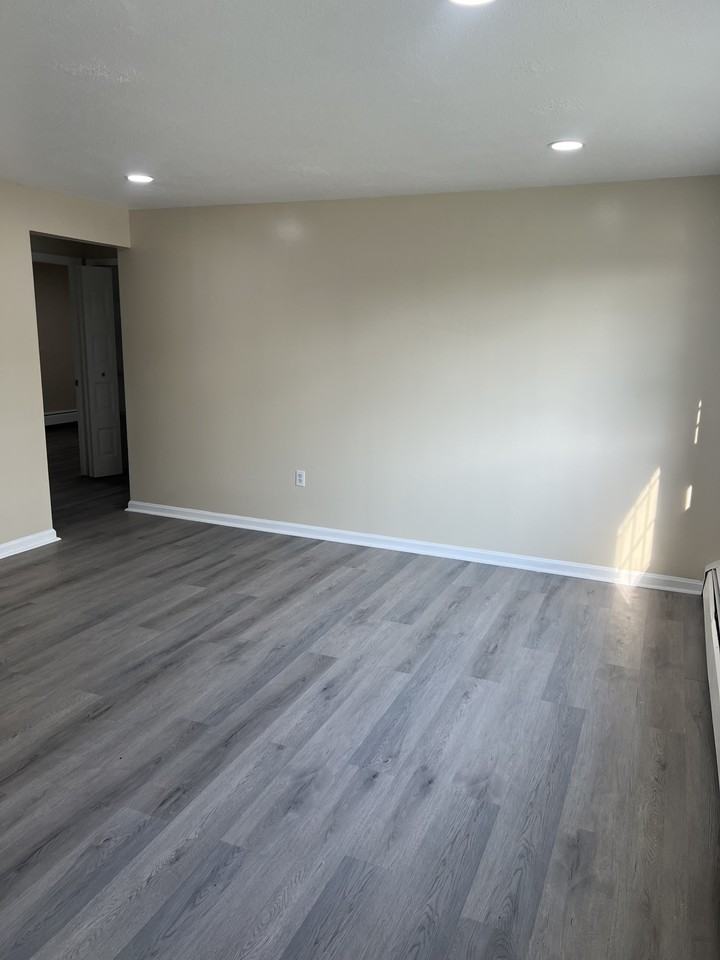 4 Loveland Hill Rd #B4 - Photo 5 of 12