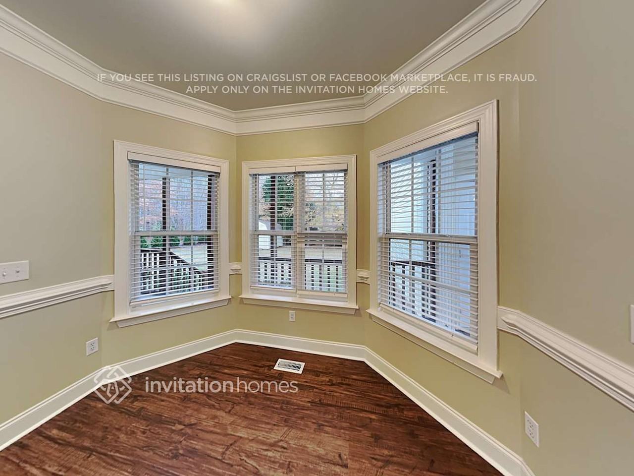 239 Celestial Dr - Photo 7 of 19