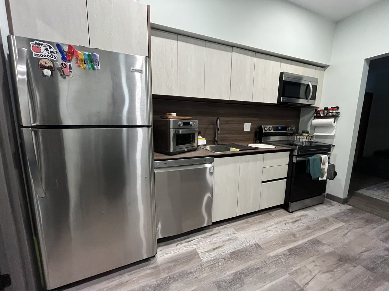 255 Washington St #1 - Photo 2 of 9