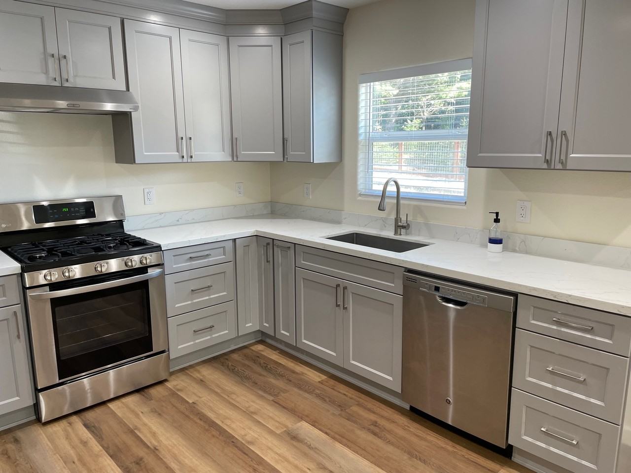 350 Palm Ave #NA - Photo 3 of 14