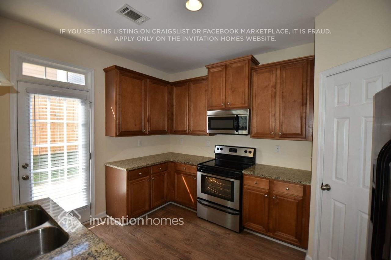 5519 Chatham Cir - Photo 5 of 13