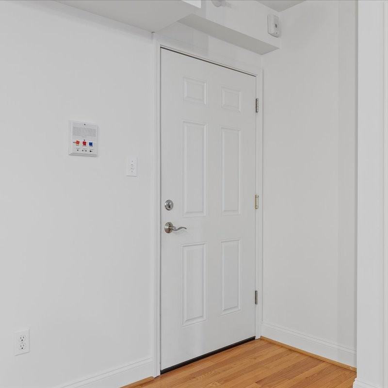 500 Shady Ave #14 - Photo 4 of 16