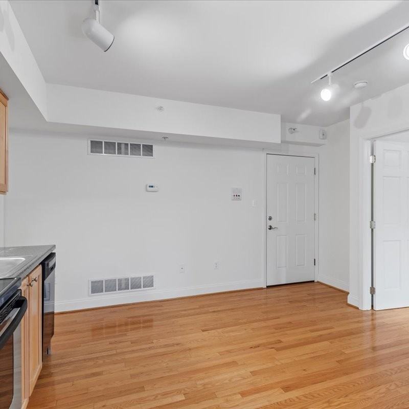 500 Shady Ave #14 - Photo 5 of 16