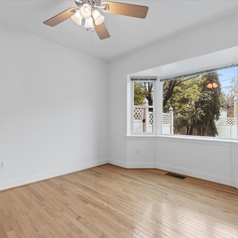 500 Shady Ave #14 - Photo 7 of 16