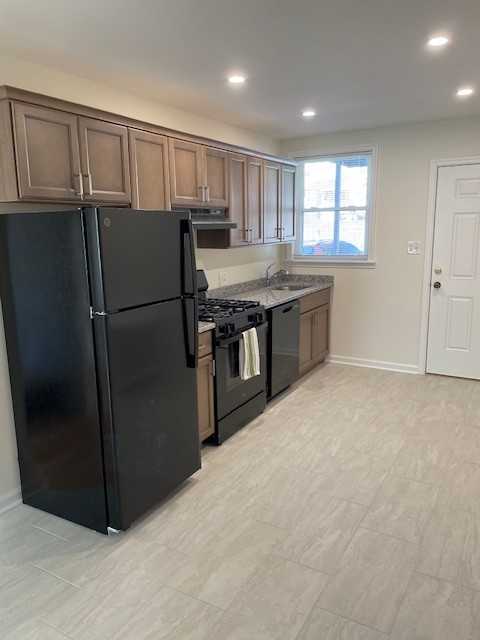 123 123 125 Gallagher Road #2ndFL - Photo 3 of 10