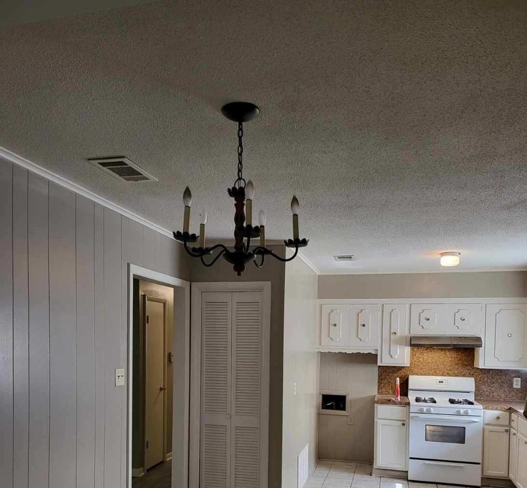 200 W 33rd Ave #NA - Photo 3 of 6