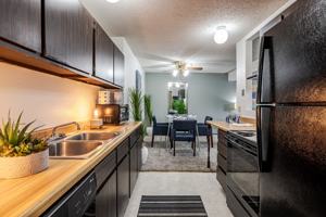 featured image of 9 Candlelight Dr
