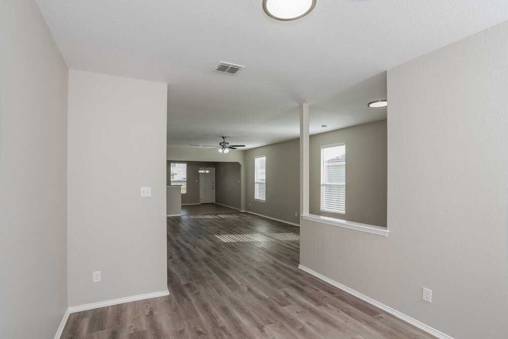 200 Rustic Acres - Photo 3 of 16