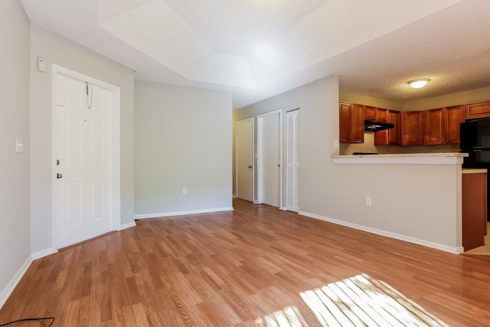 4082 Eastridge Dr - Photo 2 of 21