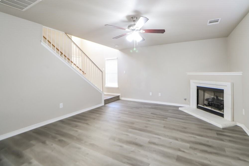 15524 Sarahs Creek Dr - Photo 6 of 20