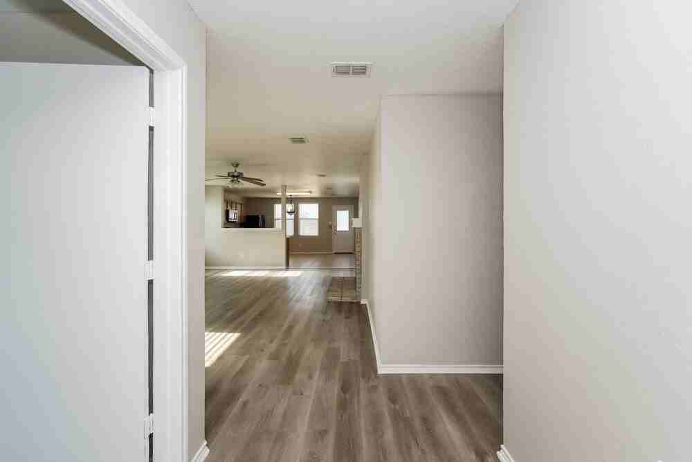 3969 Irish Setter Dr - Photo 3 of 19