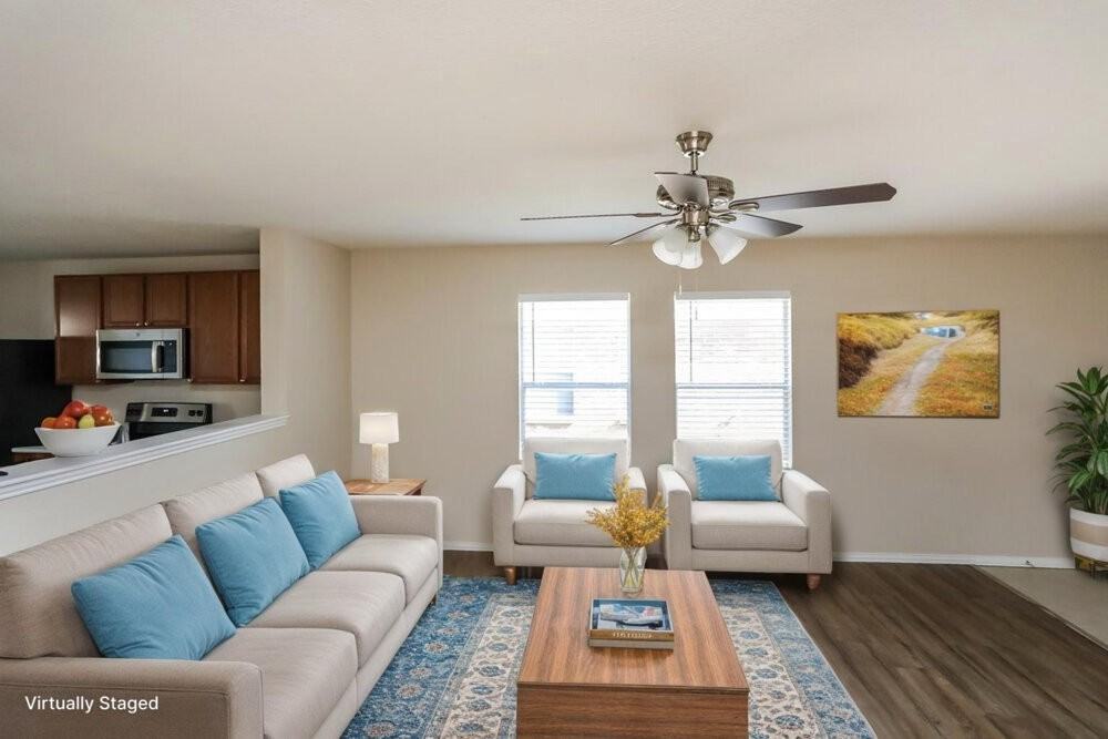 1316 Hazelnut Dr - Photo 3 of 19