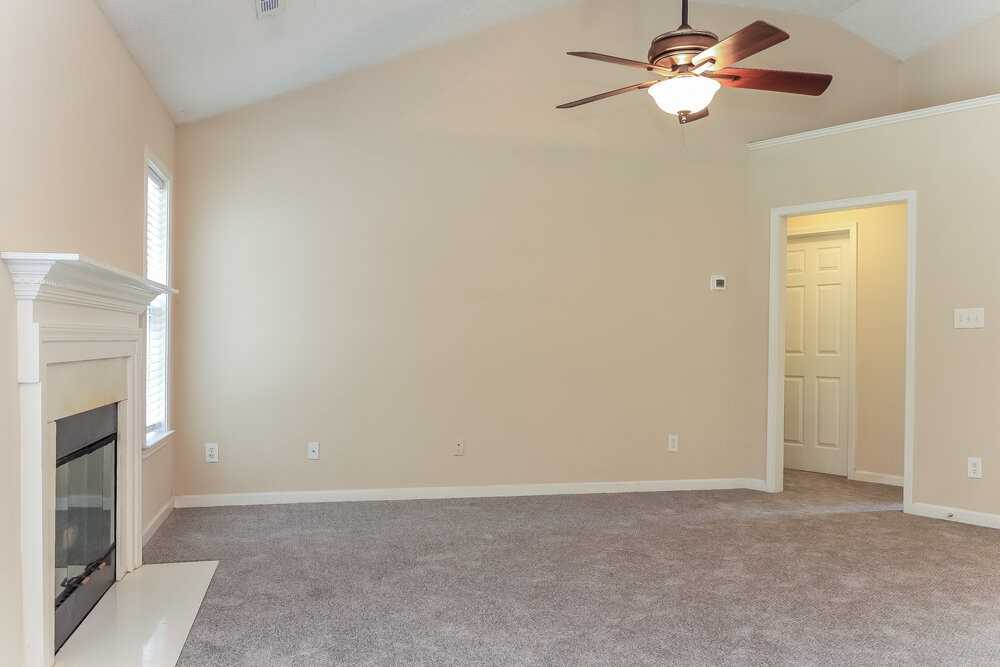 47 Noah Dr - Photo 4 of 16