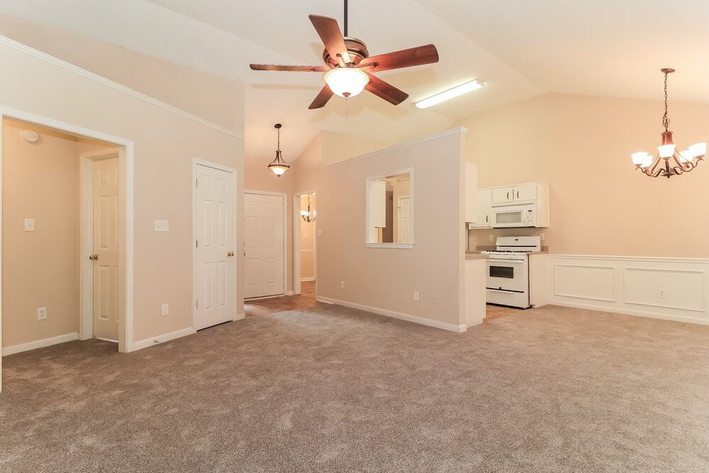 47 Noah Dr - Photo 5 of 16