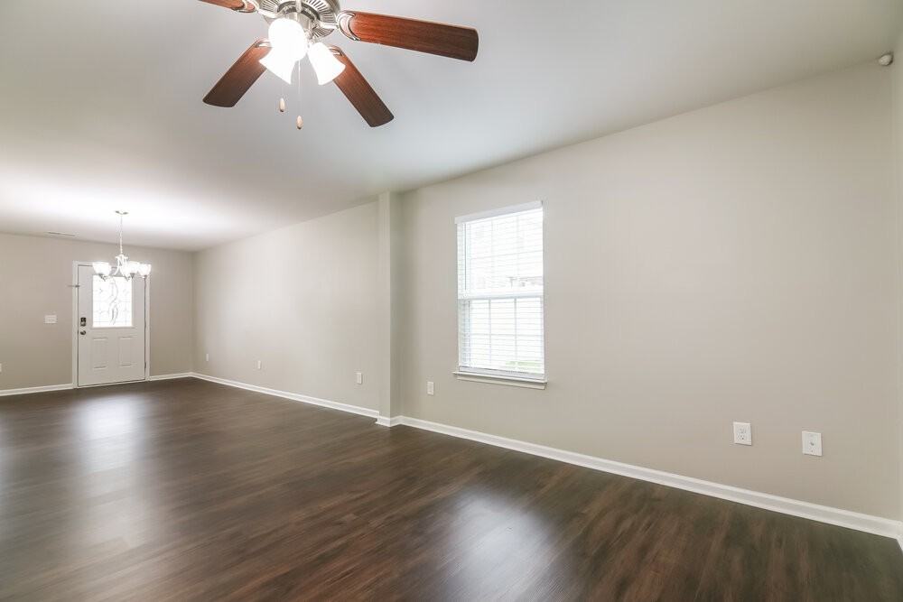 8011 Spiderlily Ct - Photo 4 of 17