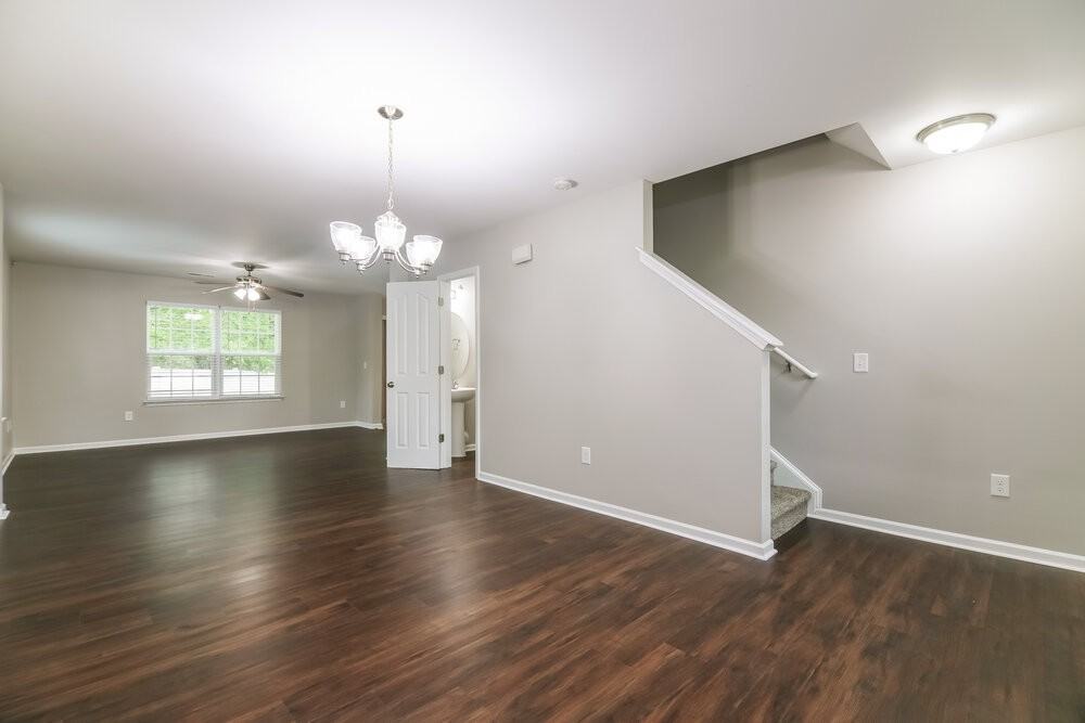 8011 Spiderlily Ct - Photo 5 of 17