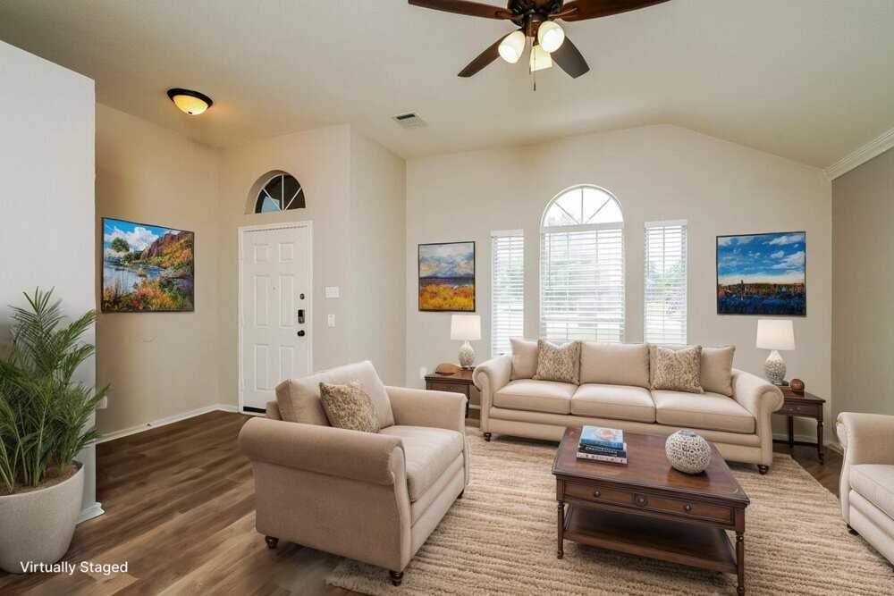 204 Harvard Dr - Photo 3 of 19