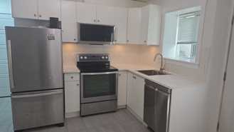 1098 Montroyal Boulevard - Photo 1 of 1