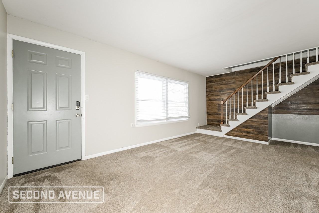 1926 Sloan Ave - Photo 5 of 27