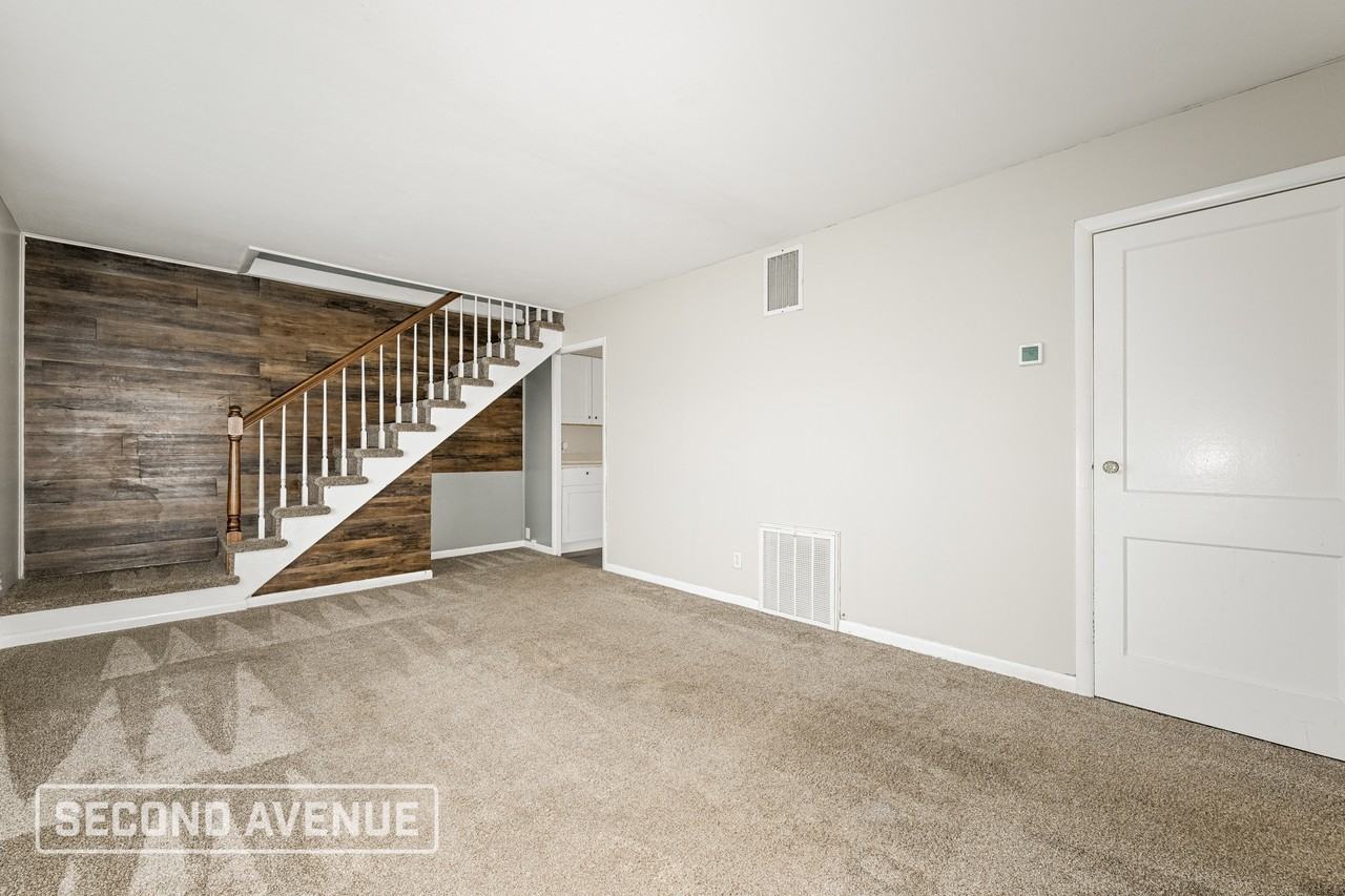 1926 Sloan Ave - Photo 6 of 27