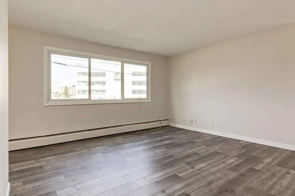 Valleyview Manor - Photo 6 of 17