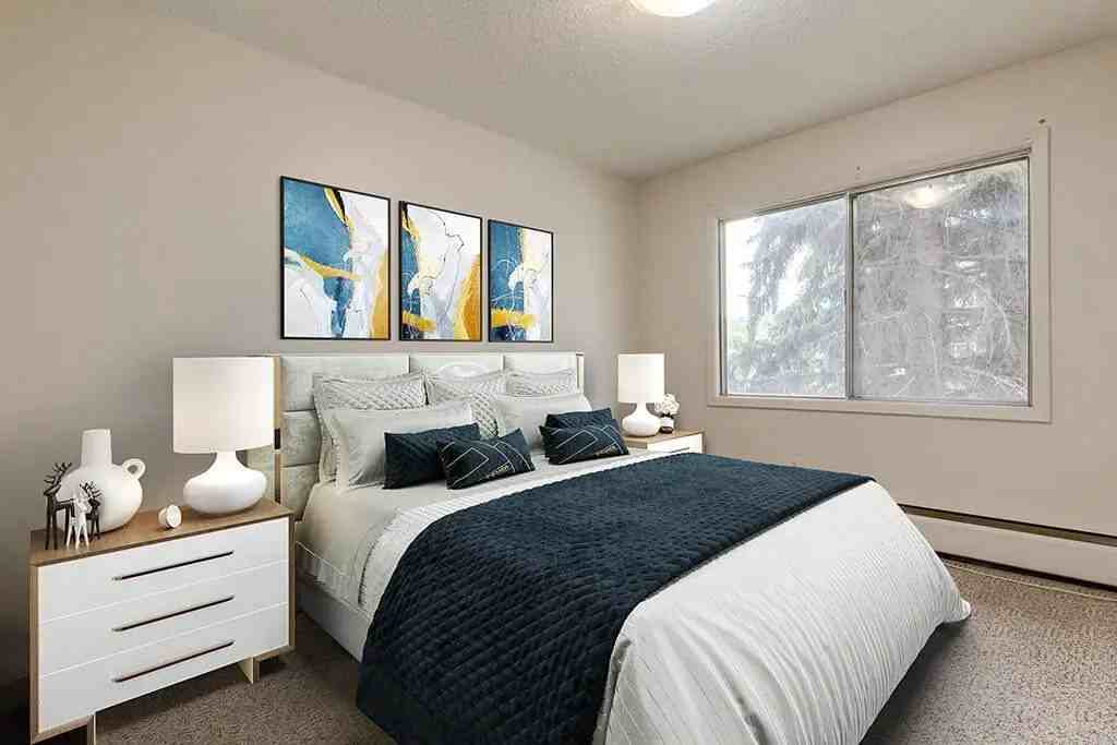 Park Royal Manor - Photo 3 of 19