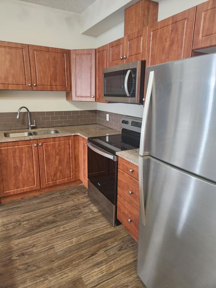 MacEwan Greens - Photo 2 of 32