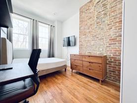 Private Bedroom in 4 Bedroom/1 Bathroom Home - Photo 1 of 1