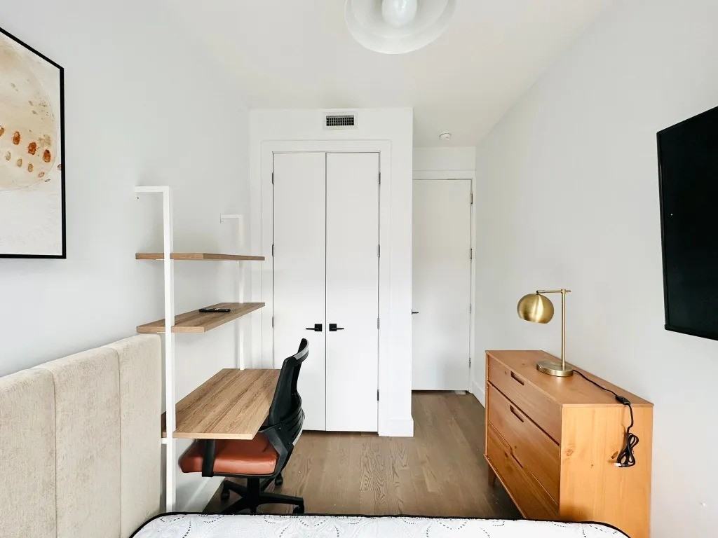 Private Bedroom in 4 Bedroom/2 Bathroom Home - Photo 2 of 12