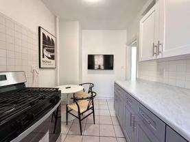 Private Bedroom in 4 Bedroom/1 Bathroom Home - Photo 1 of 1