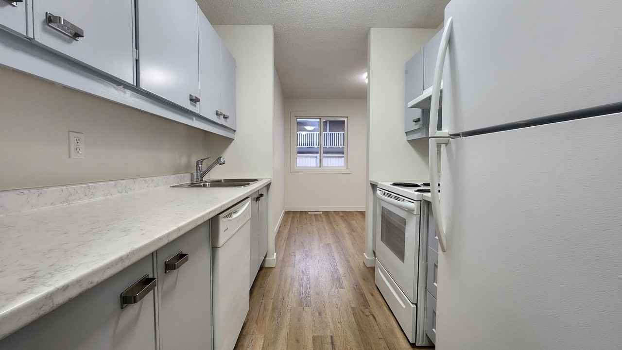 Pineridge Grove Estates - Photo 2 of 17