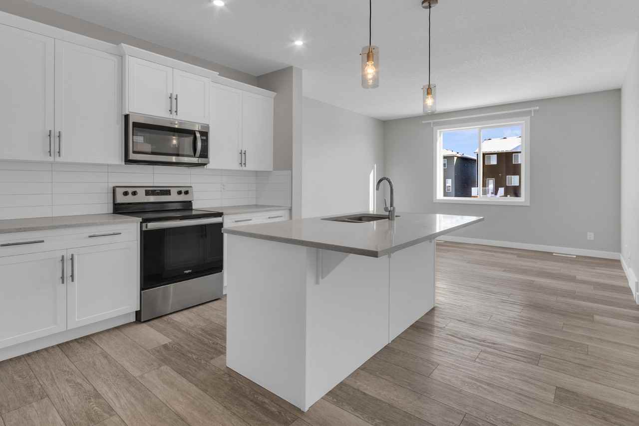 112 Ambleton Street NW - Photo 3 of 28