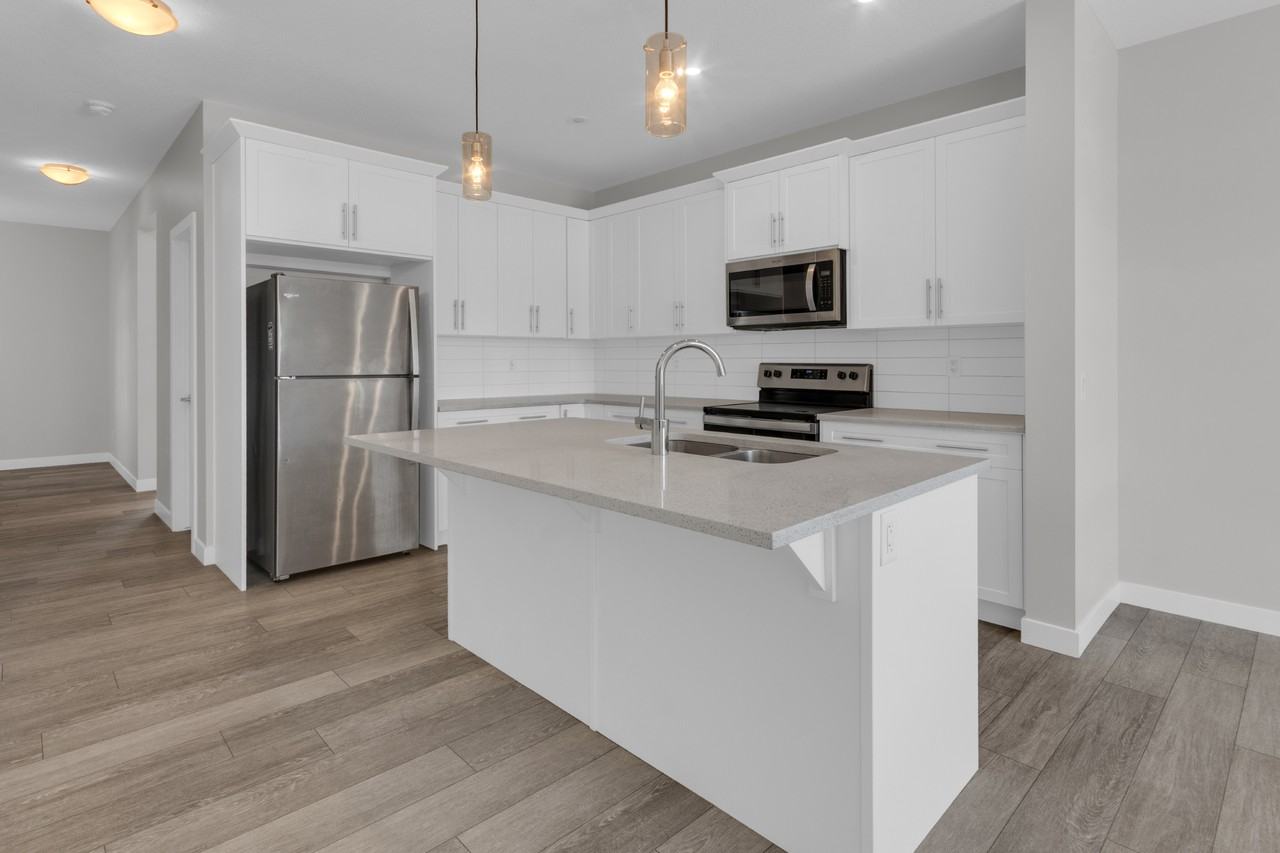 112 Ambleton Street NW - Photo 4 of 28