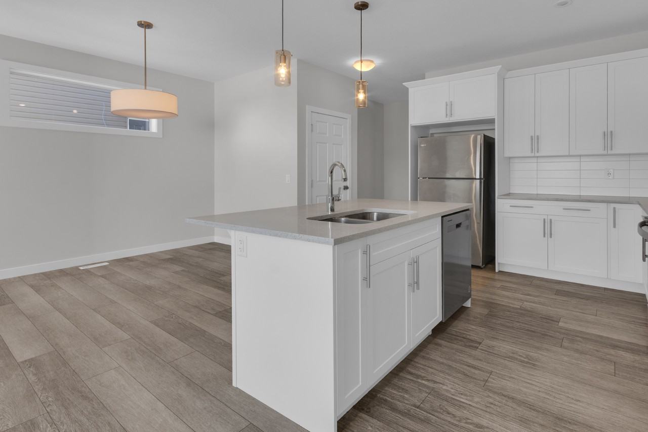 112 Ambleton Street NW - Photo 5 of 28