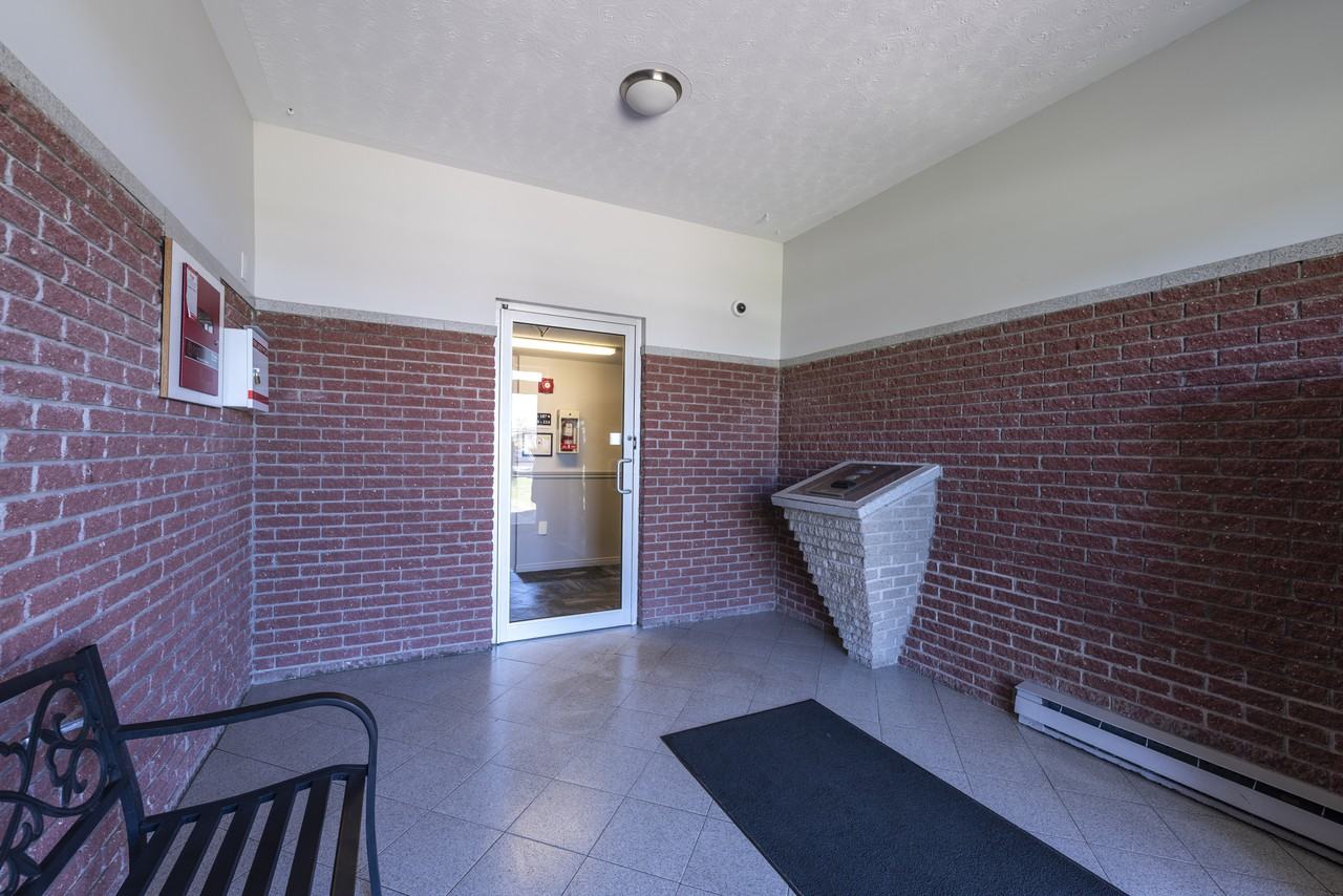 Bay Road Apartments - Photo 2 of 2