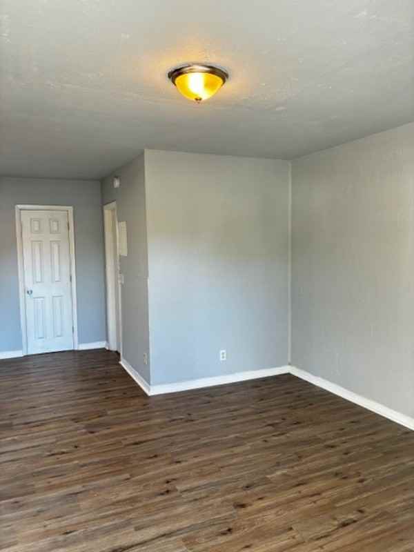 2150 Inwood Ter - Photo 2 of 9