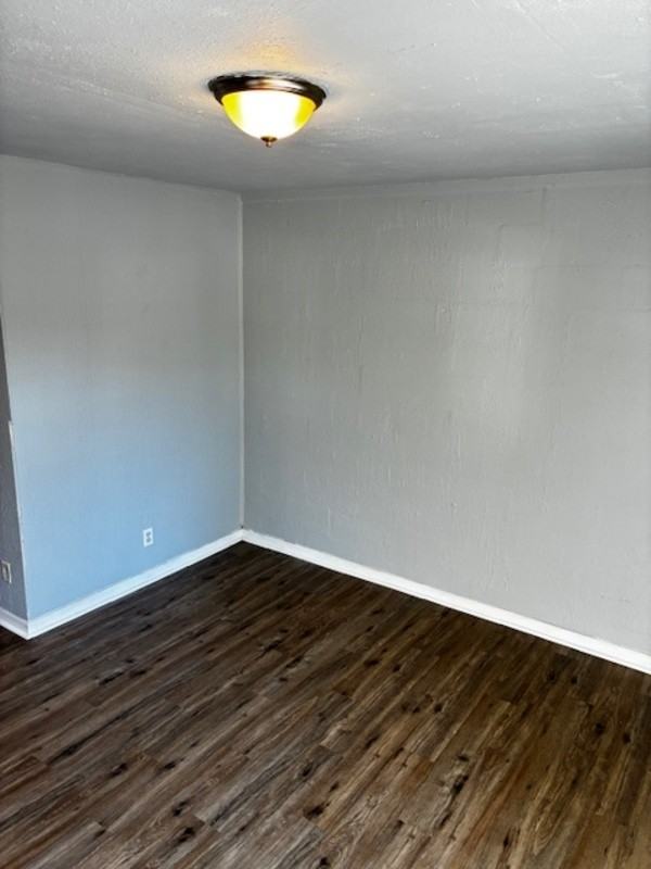 2150 Inwood Ter - Photo 5 of 9